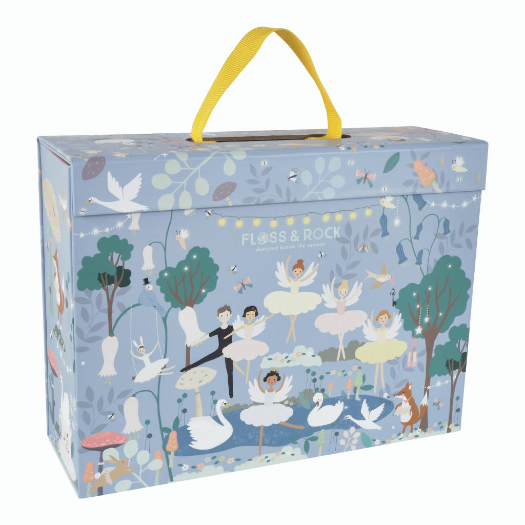 Playbox with wooden pieces - Enchanted